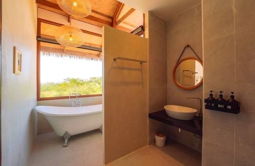 Chonburi Hotel | Baannok at Motakhian