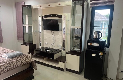 Ban Pa Yang Apartment | Baansuan Runjuan Suratthani บ้านสวนรัญจวนสุราษฎร์ธานี