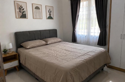 Phatthana Nikhom House | BAMBOO Homestay