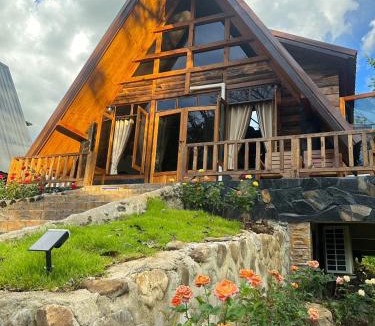 Pangmapha House | Ban Kaew Mo Ra Glamping & Restaurant