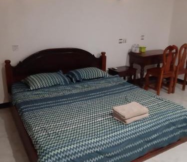 Siem Reap Apartment | Ban Sokluy AC apartment 3 1-2pax including kitchen
