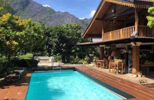 Vang Vieng Bed & Breakfast | Ban Villa PhaSouk