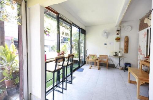Don Muang Hostel | Banana Hostel Donmuang