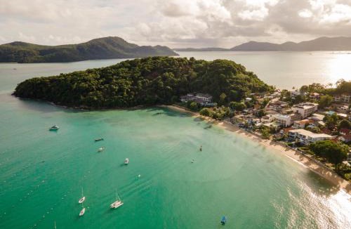 Wichit Hotel | Bandara Beach Resort, Phuket