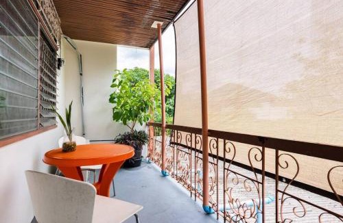 Phra Khanong House | Bang Chak Homestay