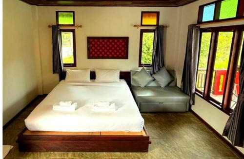 Si Racha House | Bang Phra Resort Near Si racha