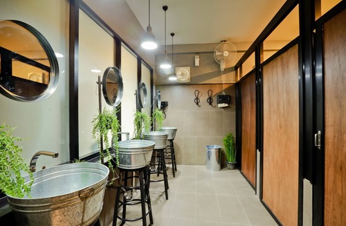 Wang Burapha Phirom Hostel | Bangkok Bed and Bike - Hostel