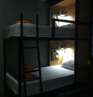 Wang Burapha Phirom Hostel | Bangkok Bed and Bike