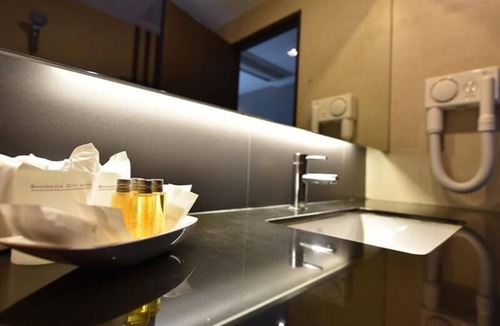 Thanon Phetchaburi Hotel | Bangkok City Hotel