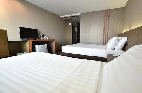 Thanon Phetchaburi Hotel | Bangkok City Hotel