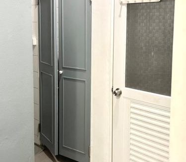 Khlong San Hostel | Bangkok Sanookdee Hostel