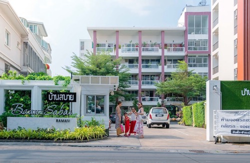 Thung Maha Mek Hotel | Bangkok Two Bedroom Apartment
