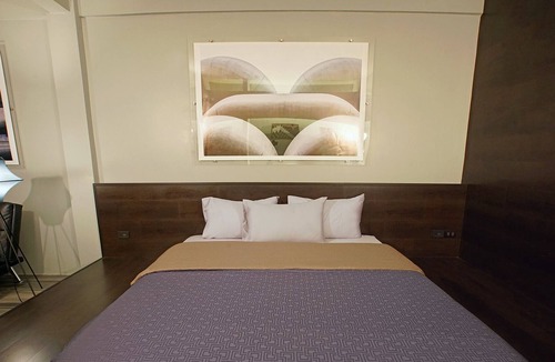 Sukhumvit House | Bangkok2510: 420 friendly, spacious luxury atop 80s barcade