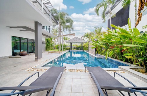 Nong Chaeng Villa | BangTao 3 Bedroom 15m Super Large Pool Garden Villa Tropical Light Luxury Villa Super Large Private Space