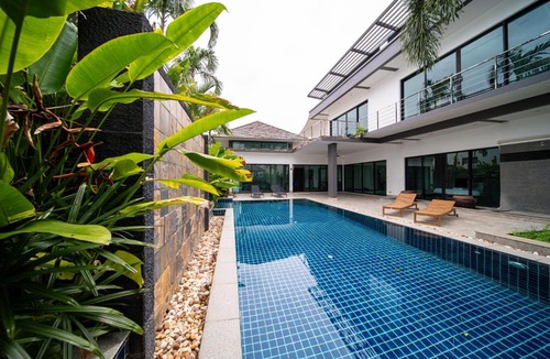 Nong Chaeng Villa | BangTao 3 Bedroom 15m Super Large Pool Garden Villa Tropical Light Luxury Villa Super Large Private Space
