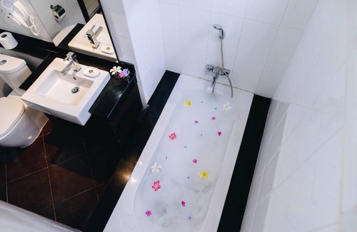 Central Pattaya Villa | Baronial Pool Villas