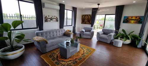 Phumi Ta Ros House | Bayon Country Villa
