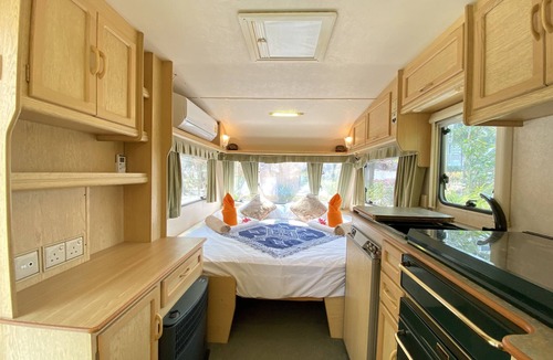 Na Chom Thian Hotel | Beach House Camp