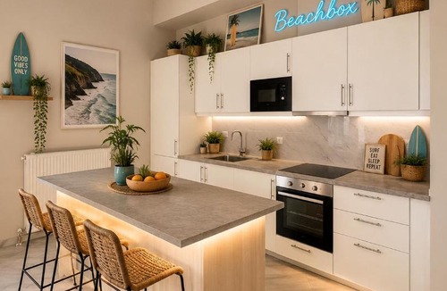 Piraeus Hostel | BeachBox