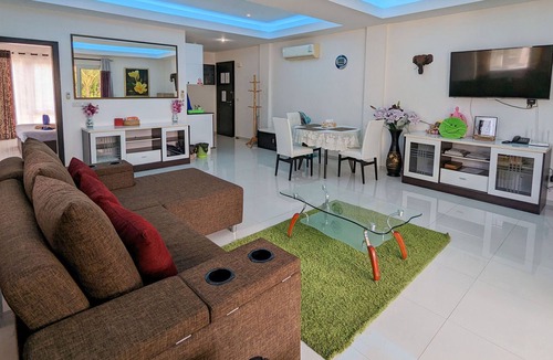 Klong Son Apartment | Beachfront 1 Bedroom Apartment with Sea View