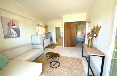 Agios Gordios Apartment | Beachfront 4-bed Luxury Suite - Agios Gordios Corfu Greece