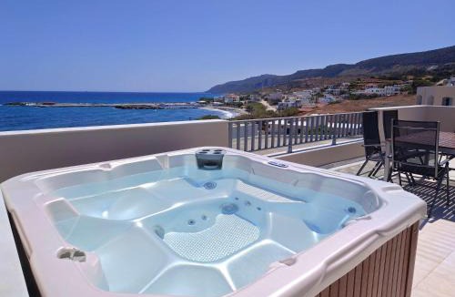Agia Pelagia Apartment | Beachfront Panorama Suite Kythira Jacuzzi & Sea View