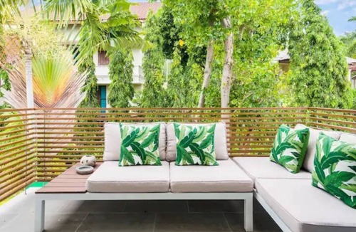 Koh Samui Villa | Beachfront Villa InduBlue .5 En-Suite AC bedrooms .Housekeeper Inc. Private Pool
