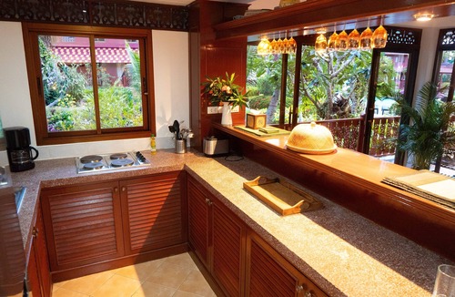 Bang Po Villa | Beachside Villa - Near White Lotus Hotel