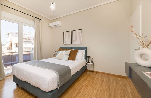 Palaio Faliro Apartment | Beaming 2BR Apartment in Paleo Faliro