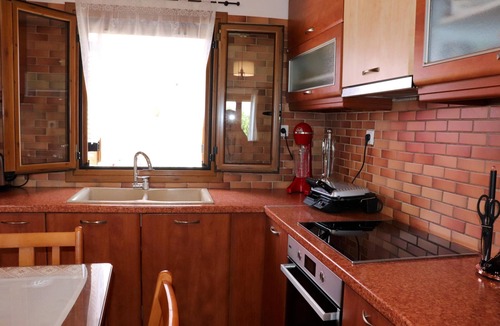Aloizianika House | Beautiful holiday house with sea view, terrace, BBQ | Lakonia, Peloponnese