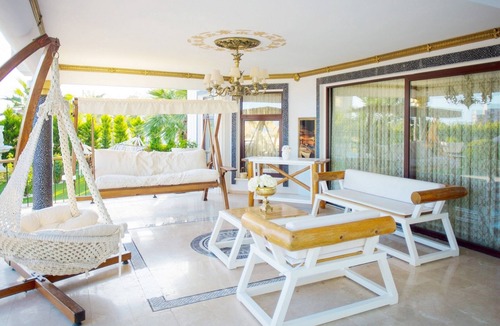 Kyrenia District House | Beautiful Sunsets in Gorgeous Cyprus