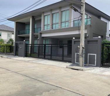 Dok Mai Bed & Breakfast | Bed and breakfast ∙ 1 bedroom ∙ 8 guests