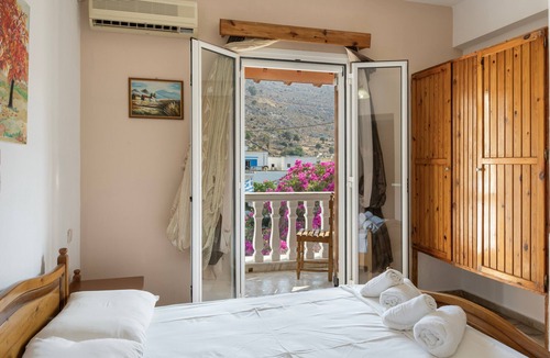 Kalymnos Apartment | Bed and Breakfast 'Room No 12' with Sea View, Wi-Fi and Air Conditioning