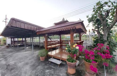 San Pong Bed & Breakfast | Bed and breakfast ∙ 2 guests