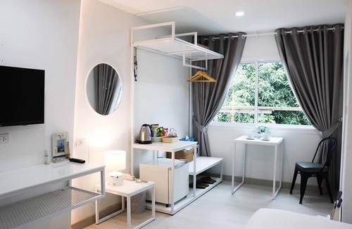 Nonthaburi Hotel | Bed by Boat Hotel & Apartment