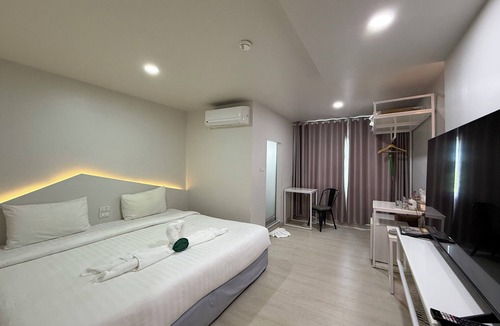 Nonthaburi Hotel | Bed by Boat Hotel & Apartment