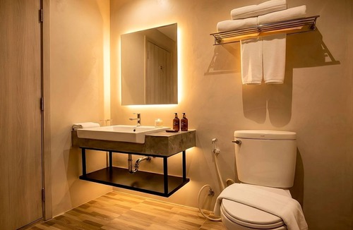 Wichit Hotel | Beehive Boutique Hotel Phuket