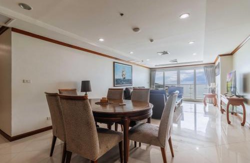 Patong Apartment | Best Ocean View 3BR Walk to Beach &Bangla C329