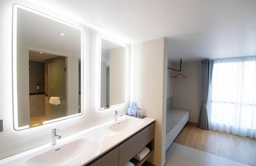 Ban Mai Hotel | Best Western Matter Tiwanon Hotel