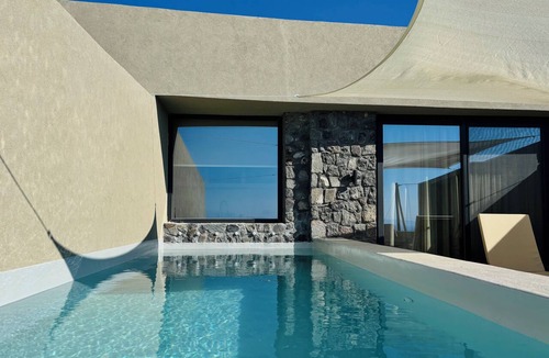 Kamari Apartment | Bevimar Lava Suite with Private Pool and Non Heated Jacuzzi