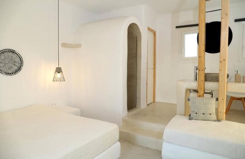 Kastraki House | BH440 - C - Suite Naxos