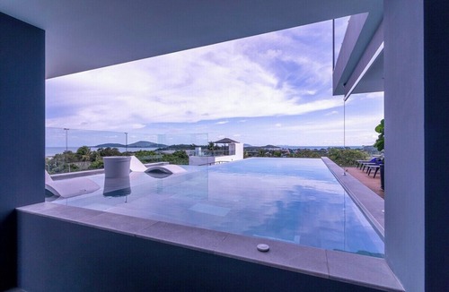 Phuket House | "Big Legend: 6-Story Luxury Villa with Apartment"