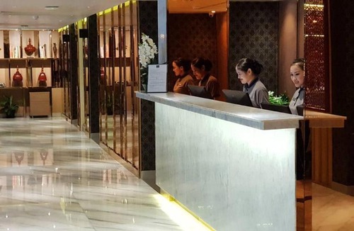 Ratchathewi Hotel | Bizotel Premier Hotel & Residence