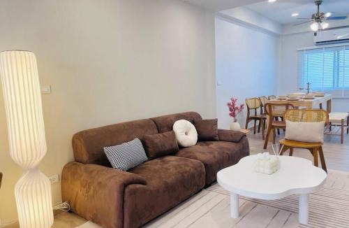 Ratchadaphisek Villa | BKK Villa/Huaikwang China Twon
