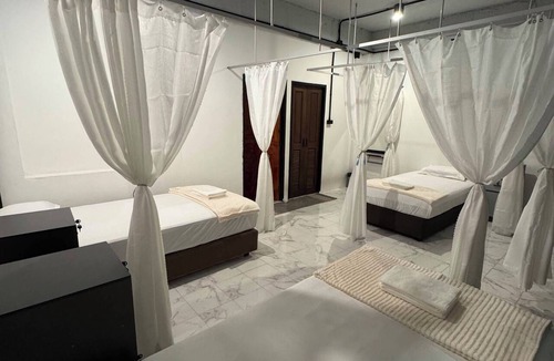 Ban Lo Long Hostel | Blend Hostel