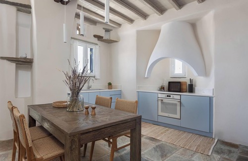 Tinos Town Apartment | Blue 1 by Morfes Luxury Apartments