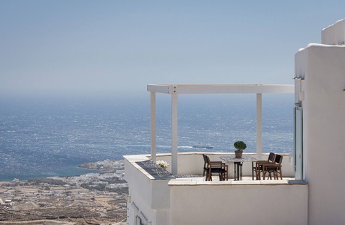 Tinos Town Apartment | Blue 1 by Morfes Luxury Apartments