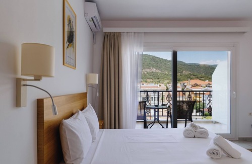 Nea Iraklitsa Hotel | Blue Bay Hotel