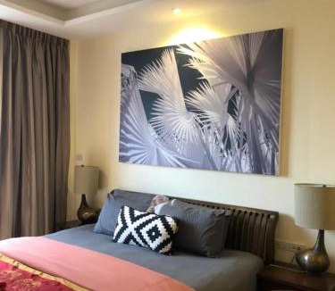 Ban Phan Thom House | Blue Chang House