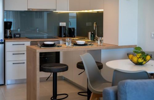 Mavrikiano Apartment | Blue Cove Infinity